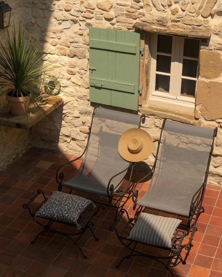 LA FUGUE -Demeure historique située dans un château fort -Proche de UZES et NIMES Brignon Exterior foto